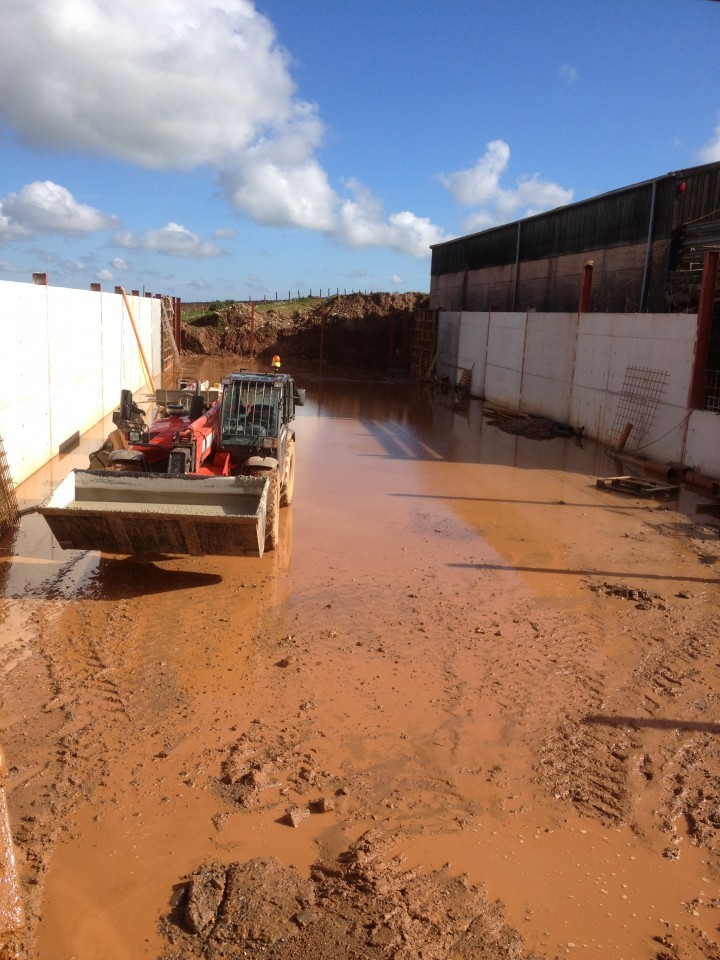 slurry-lagoons-devon-7) slurry-lagoons-devon-7)